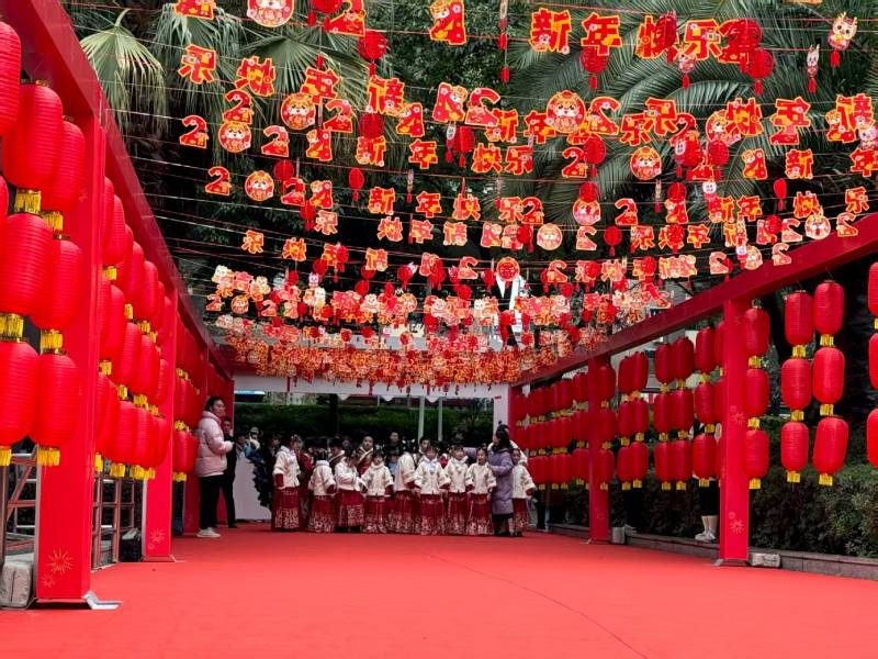 炉霍县文化资源深度挖掘：构建具有城市辨识度的文旅内容矩阵